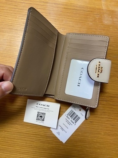 【新品未使用】COACHレディース二つ折り財布