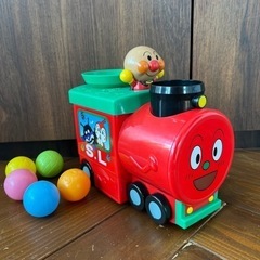 ＊お値下げしました＊アンパンマン　ボールが飛び出す！走るよポンポ...