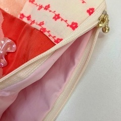 ハンドメイド　パッチdeポーチ　お着物和柄　パッチワーク　ポーチ　フラットポーチ　和雑貨　和小物　和柄　着物　花柄の画像