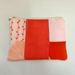 ハンドメイド　パッチdeポーチ　お着物和柄　パッチワーク　ポーチ　フラットポーチ　和雑貨　和小物　和柄　着物　花柄の画像