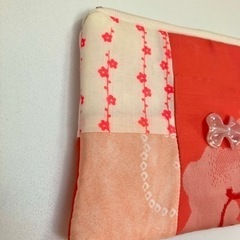 ハンドメイド　パッチdeポーチ　お着物和柄　パッチワーク　ポーチ　フラットポーチ　和雑貨　和小物　和柄　着物　花柄の画像