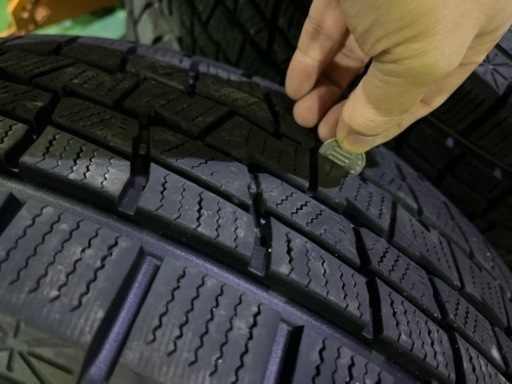 ランドクルーザープラド150 　スタッドレスタイヤ
265/70r17 