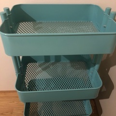 イケア IKEA ロースコグ ワゴンの画像