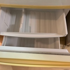 【お取引中】シャープ　冷蔵庫(2ドア) SJ-T14Rの画像