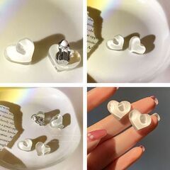 透明感のあるハート型イヤリング（新品）の画像