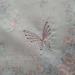 【送別の贈り物として🥲】【新品】刺繍ハンカチ2枚＋1枚の画像