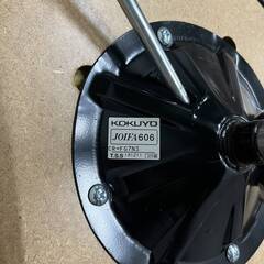🔷🔶🔷WY10/55 KOKUYO コクヨ 製図用イス CR-FG7N 2脚セット 作業用 丸椅子 回転 昇降 キャスター 円形 スツール ブラック レザー◆🔷🔶🔷の画像