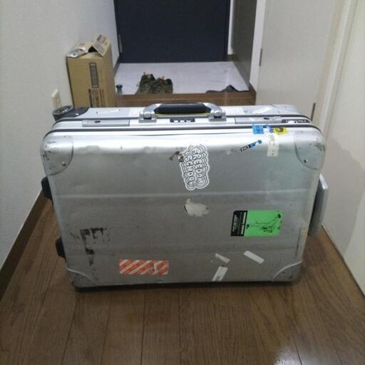 Bermas 機内持ち込み可能　旅行ケース