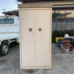 交渉中　物置　イナバ物置　スリムマン　鍵付き　取説あり　中古品　...