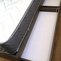 ダブルベッド　マットレス　コンセント・引き出し収納付の画像