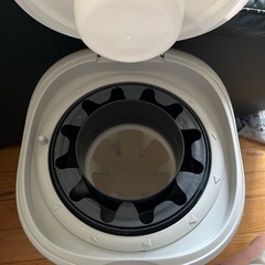 コンビ  オムツ ゴミ箱 Combi ポイテックの画像
