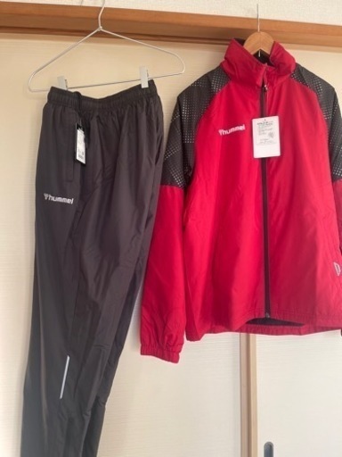 ウオミングアップウエアー　新品・未使用　「hummel」　メンズLサイズ