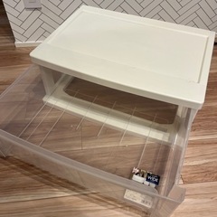 W541引き出しアイリスオーヤマとR30ボックスダイソー4つセットの画像
