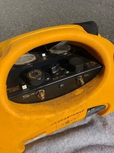 フロン回収機、CR700Ｊ。
