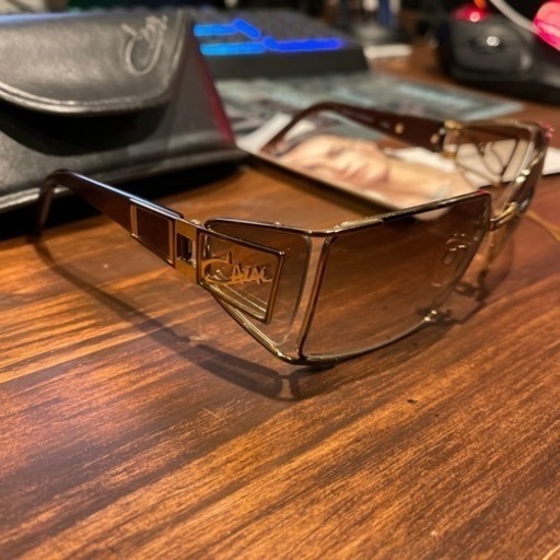 カザールサングラス9002美品