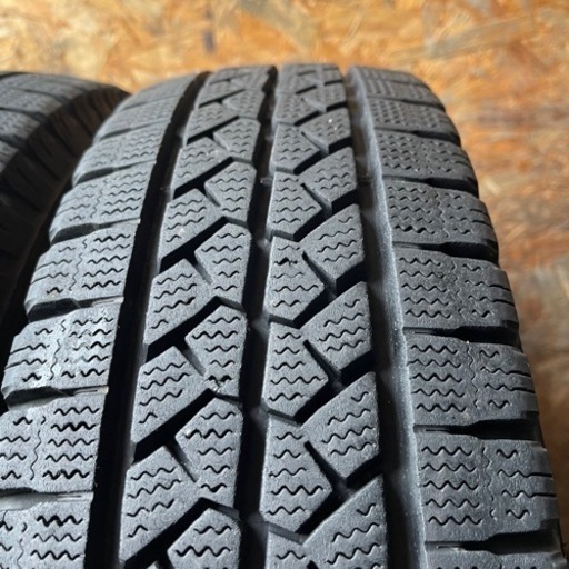 バリ山　BRIDGESTONE ブリヂストン　ブリジストン　VL1 195/80R15 107/105L LT 2020年製　15イン