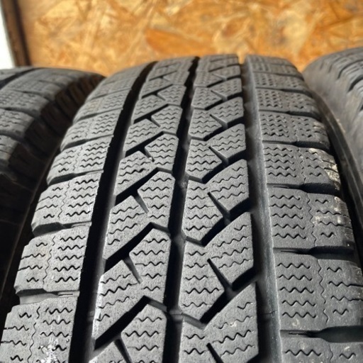 バリ山　BRIDGESTONE ブリヂストン　ブリジストン　VL1 195/80R15 107/105L LT 2020年製　15イン