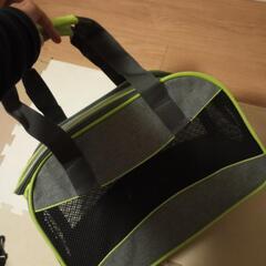 小型ペットキャリーの画像