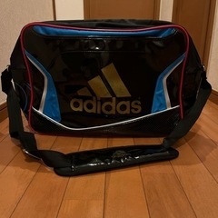 子供・adidasスポーツバッグ中古