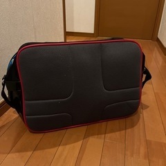 子供・adidasスポーツバッグ中古の画像