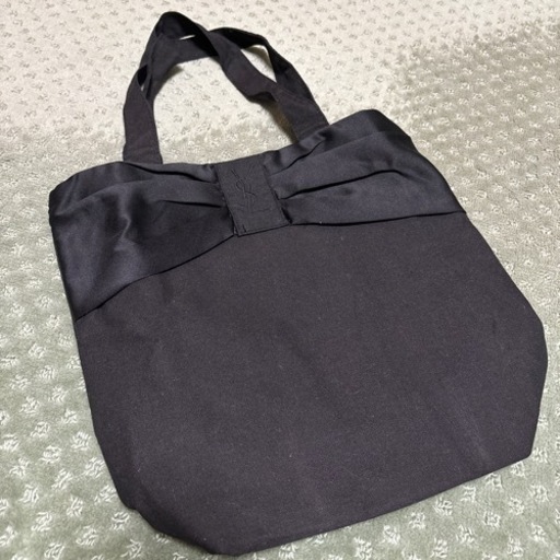 イブサンローランのトートバッグ