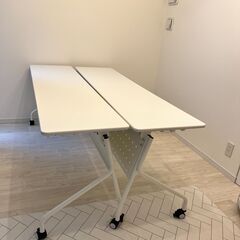 オフィスで使える長テーブル2つをお譲りします（白色）