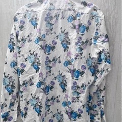 花柄シャツの画像