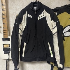 バイク　ジャケット　タイチ