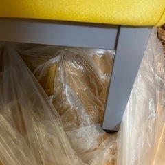 　新品未使用ソファ　イエロー　布生地　金運上がるカラーの画像