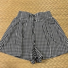 HoneysレディースMサイズ　白/黒チェックショートパン...