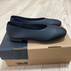 etoll.（エトル）カットフラットパンプスの画像