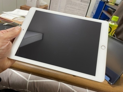 iPad 第五世代　セルラーwifi 32GB 限定値下げ中