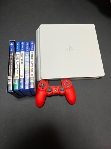 値引きしました。あと2日間のみの掲載になります。PS4本体、ソフト5本、純正コントローラー、ゲーミングヘッドホンセット‼️