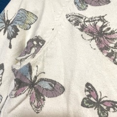 H&M  L.O.G.G  セーター　蝶々柄　レディースの画像