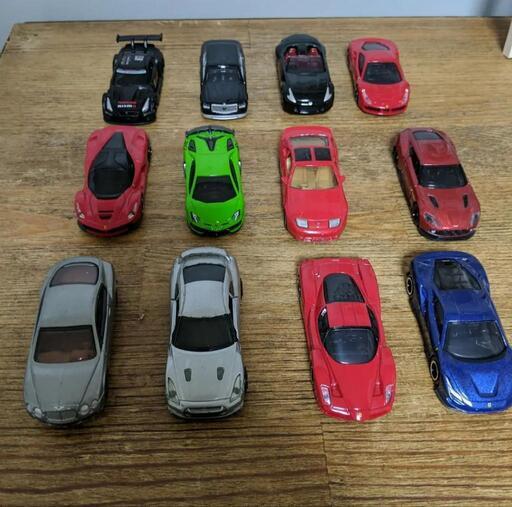 トミカ　ミニカー　おもちゃ　フェラーリ　ランボルギーニ