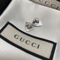 GUCCI ハートピアスの画像