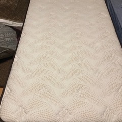 シングルベット　マットレス付きの画像