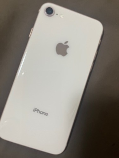 iPhone8 無傷　64GB