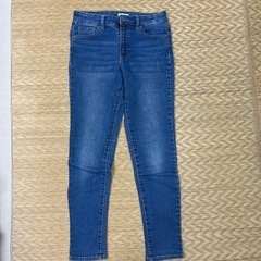レディースSサイズ　スキニージーンズ　ストレッチ素材　美品