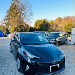 H29年 トヨタ プリウス 走行距離　69,450M 4WD