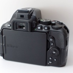 プロ級⭐美品 シリーズ最新！Nikon D5600 ⭐一眼レフ 初心者完全セット ⭐美品 シリーズ最新！Nikon D5600⭐プロ級⭐一眼レフ 初心者