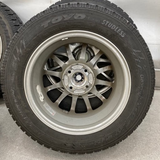 決まりました。スタッドレス　165/70R14  。18年製　175/65R15互換サイズ