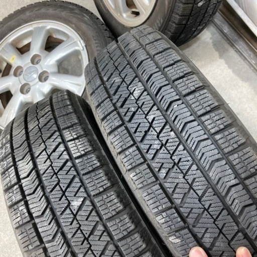 スタッドレスタイヤ　155/65R14  18年製　VRX2  程度いいです。