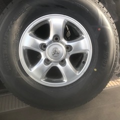 未使用！275 70 R16 冬タイヤ ダンロップSJ8+＆ランクル100Gセレ ハイグロスホイールセットの画像