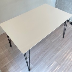 【ダイニングテーブル】　ホワイト　美品の画像