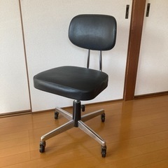 コクヨ椅子の画像