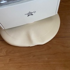 【1,500円】アラジン(Aladdin) 電気ストーブ 遠赤グラファイトヒーター 1000W ホワイトの画像