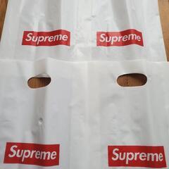 値引き歓迎supremeシュプリーム袋などまとめての画像