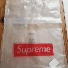 値引き歓迎supremeシュプリーム袋などまとめての画像