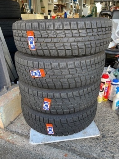 スタッドレス　アルミ付き